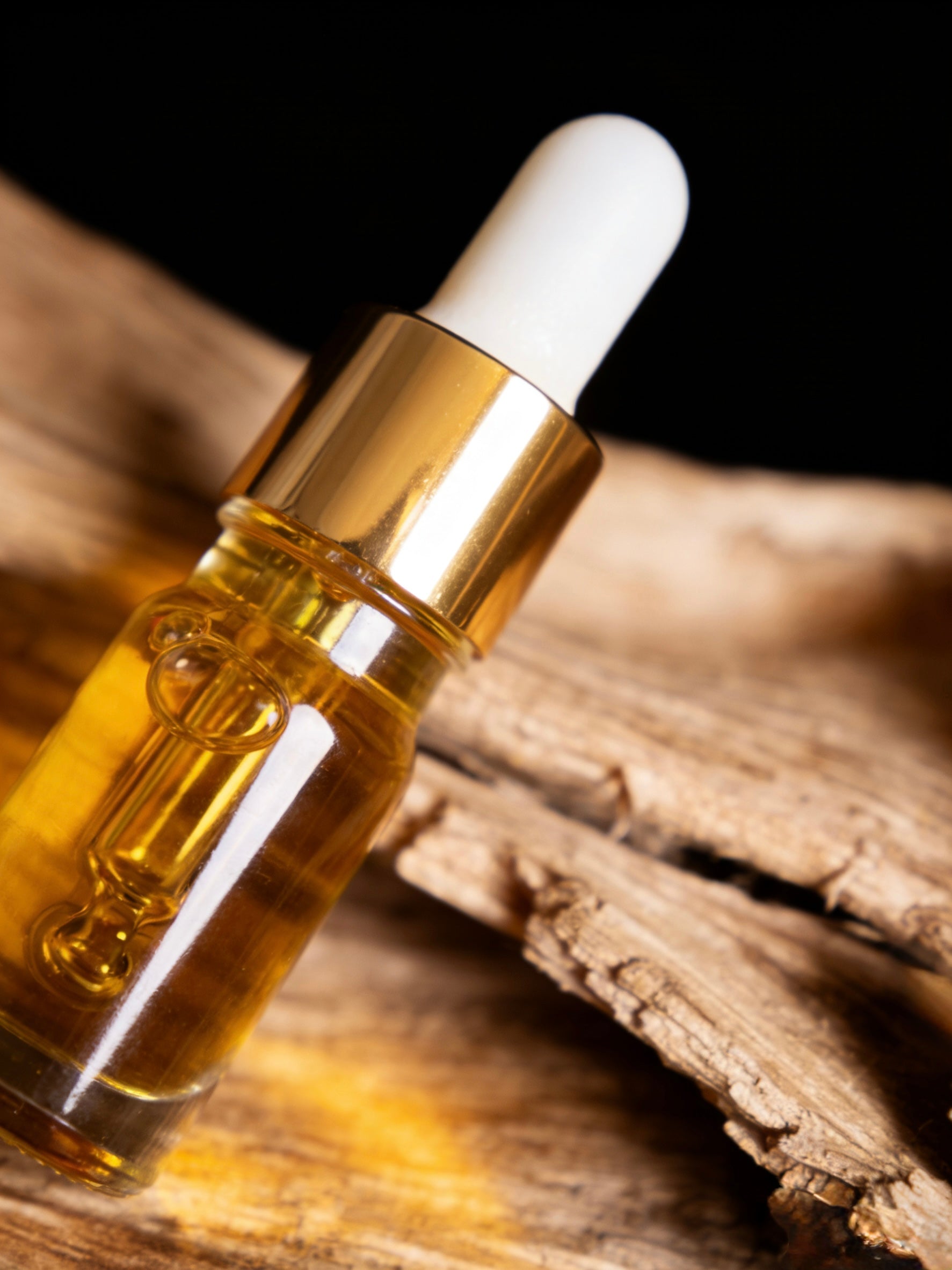 奇楠沉香薄精油